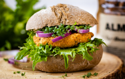 Fitness Συνταγή: Vegan Burger με μπιφτέκι ρεβιθιού